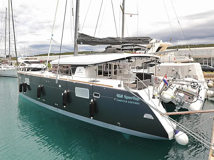Lagoon 450 SporTop - 