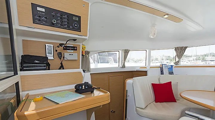 Lagoon 380  - 