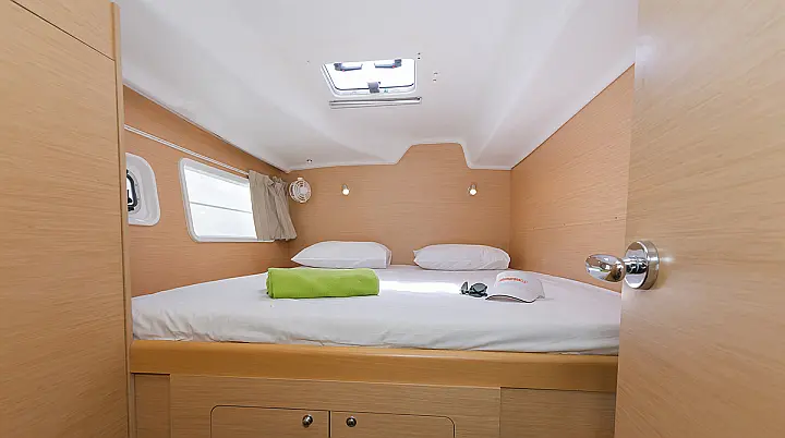 Lagoon 380  - 