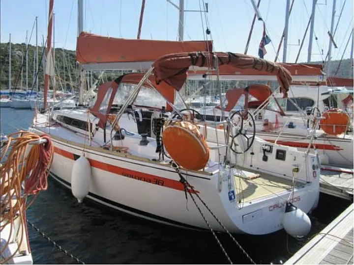 Salona 38 - Cherry  - External image