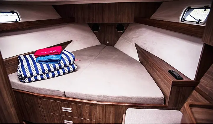 Nautika 1300 LUX - 