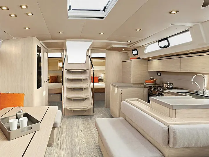 Sunsail 52.4 -   - External image
