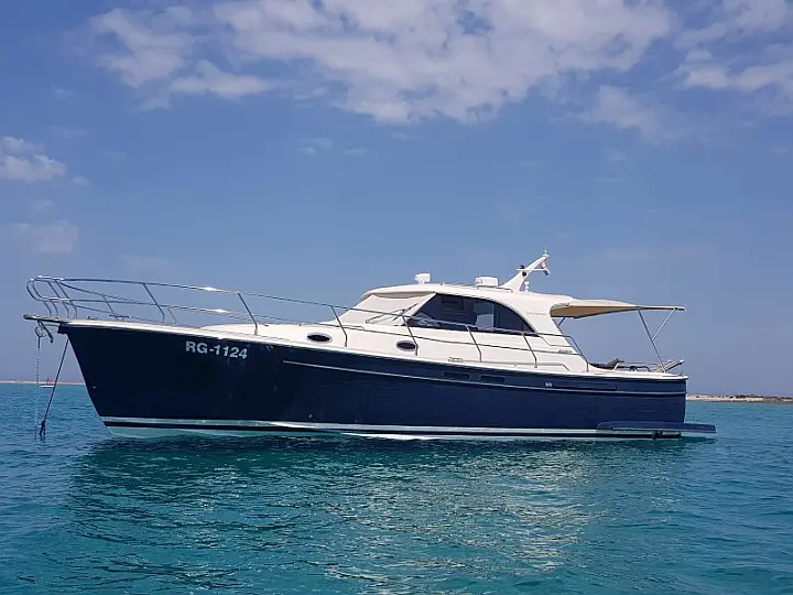 Adriana 44 - Tina II  - External image