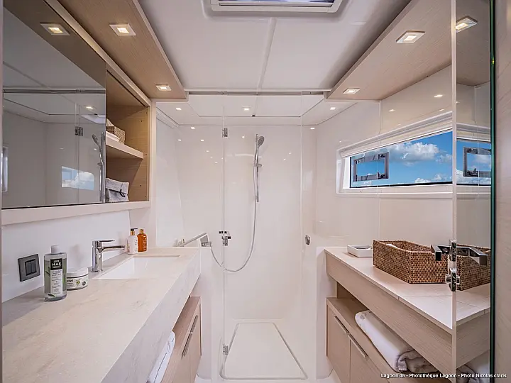 Lagoon 46 4+1 - 