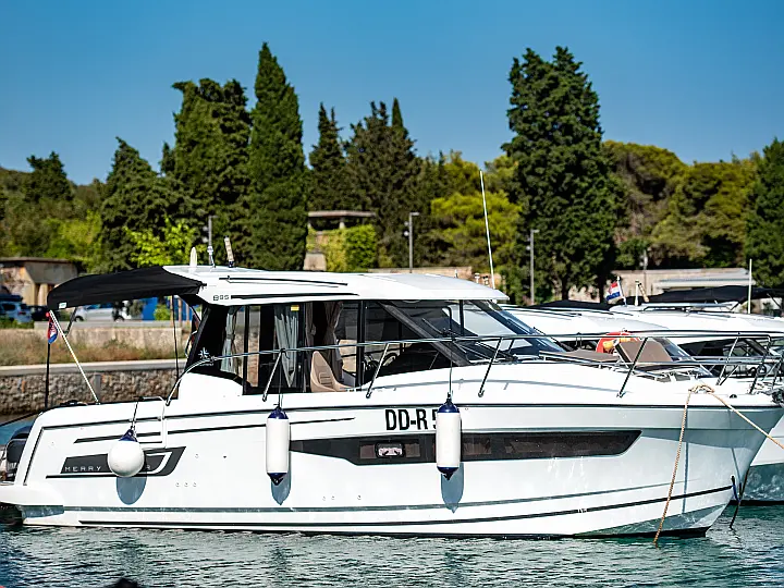 Merry Fisher 895 - Leonie  - External image
