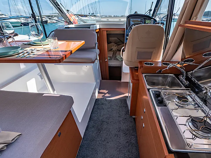 Merry Fisher 895 - Leonie  - External image