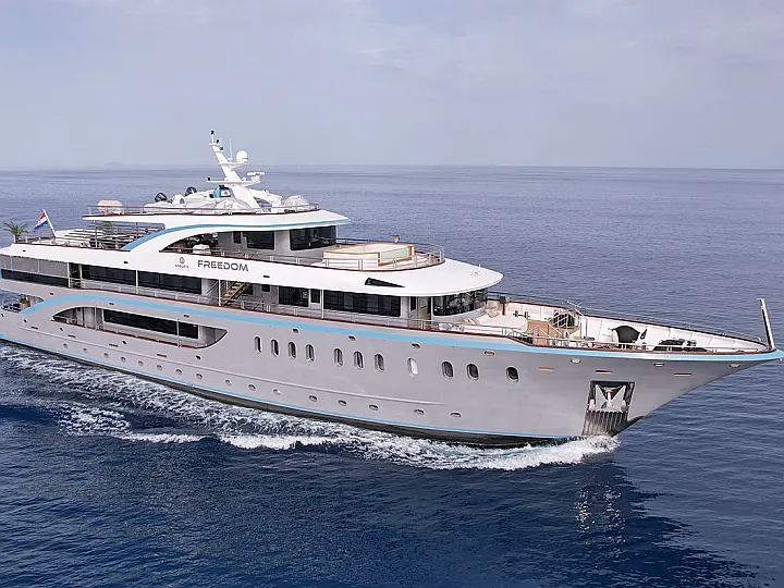 Motoryacht Freedom - Freedom  - External image