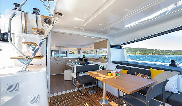 Lagoon 43 OV - 