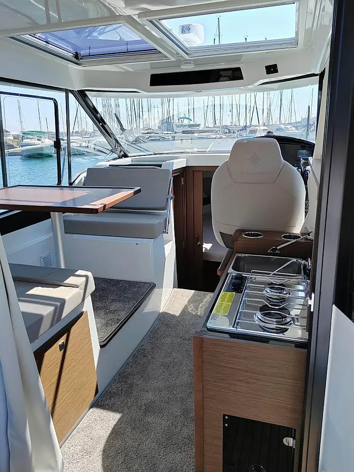 Merry Fisher 895 - 