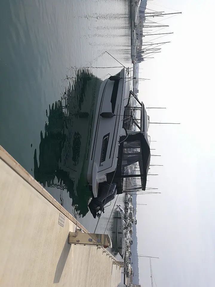 Merry Fisher 895 - 