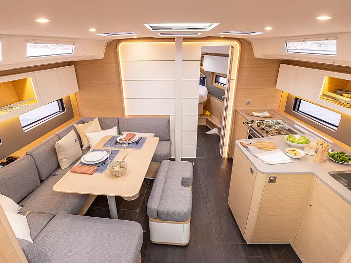 Sunsail 41.3 -   - External image