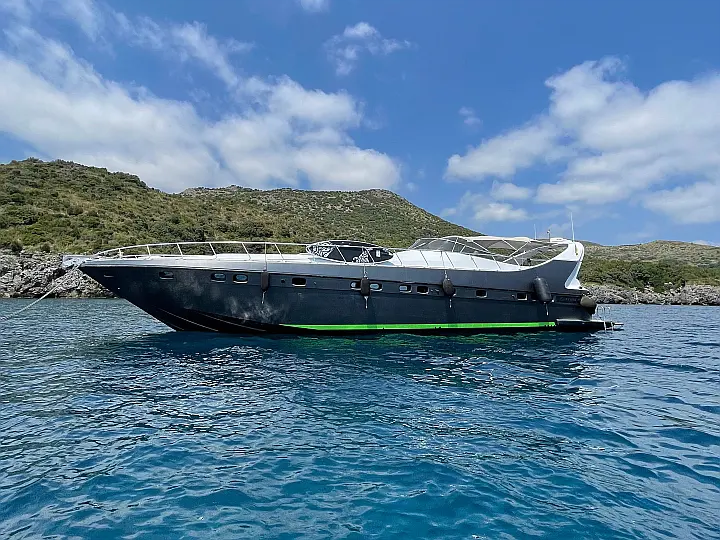 Mangusta 65 - Premium  - External image