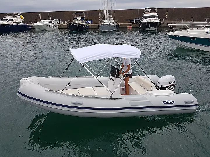 Predator 490 - Pelut  - External image