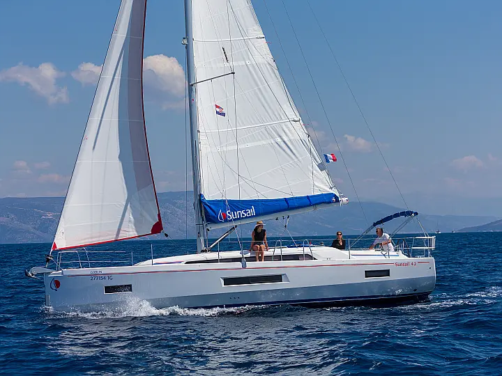 Sunsail 42 -   - External image