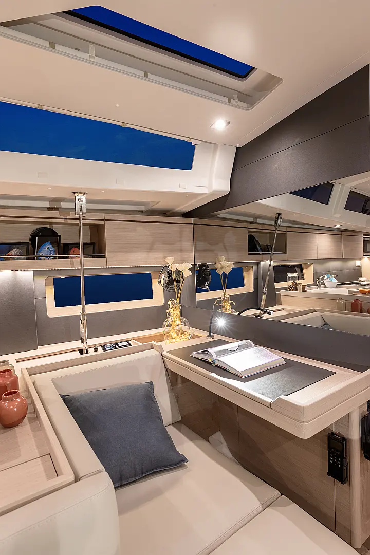 Sunsail 52.4 - 