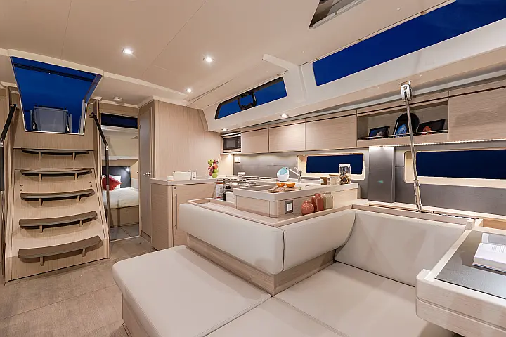 Sunsail 52.4 - 