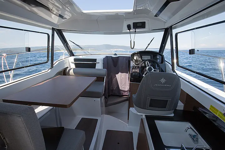 Merry Fisher 795 - 