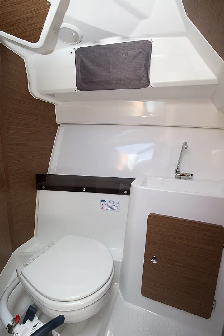 Merry Fisher 795 - 