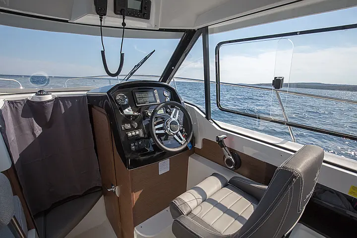 Merry Fisher 795 - 