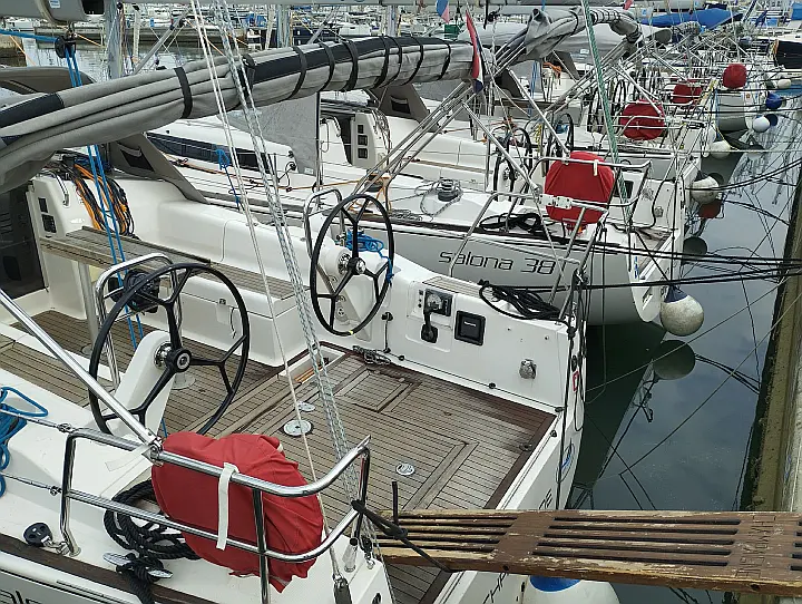 Salona 38 - 