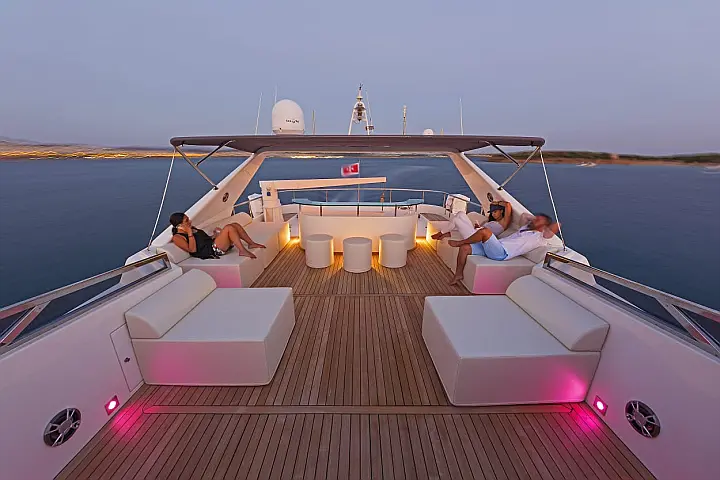 Falcon 92 - 