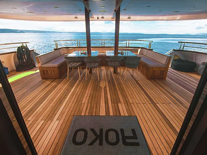 Luxury Motor Yacht - 