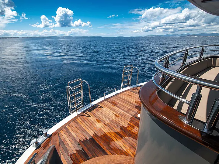 Luxury Motor Yacht - 