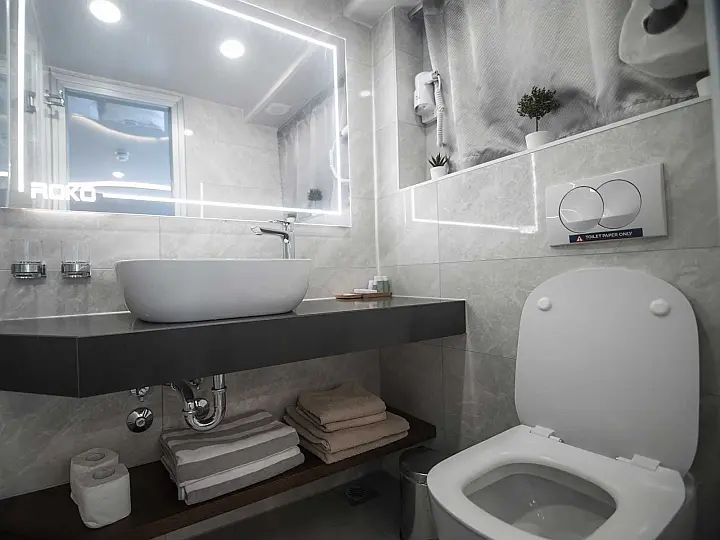 Luxury Motor Yacht - 