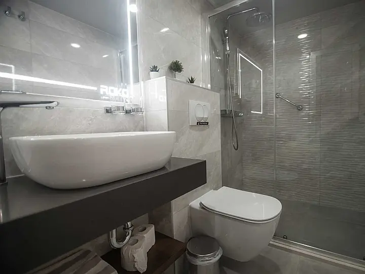 Luxury Motor Yacht - 