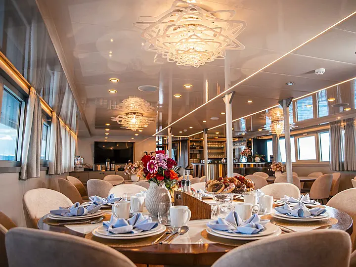 Luxury Motor Yacht - 