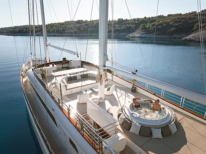 Motoryacht Love Story - 