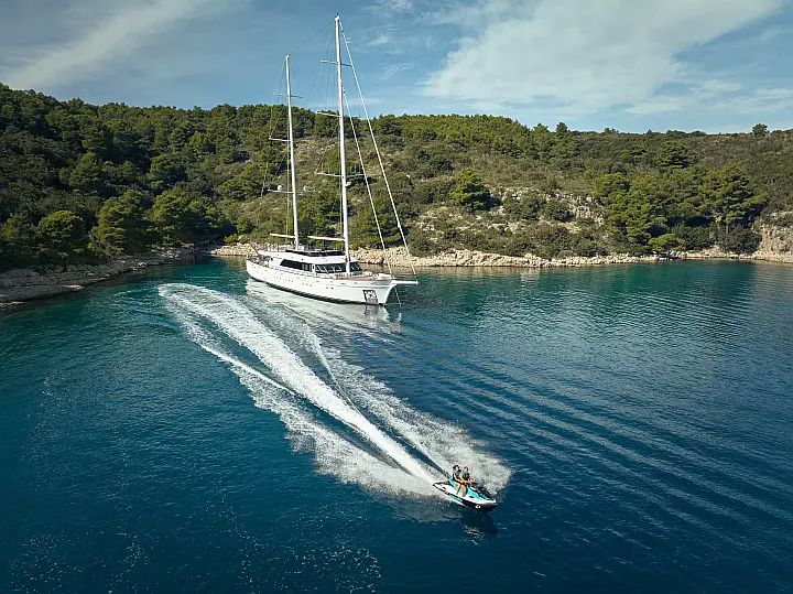 Motoryacht Love Story - 