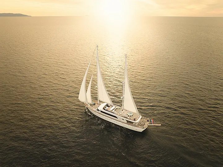 Motoryacht Love Story - 