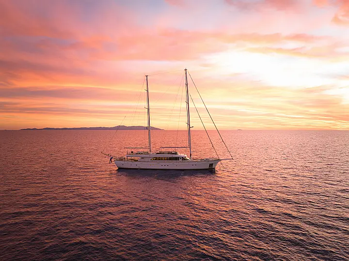 Motoryacht Love Story - 