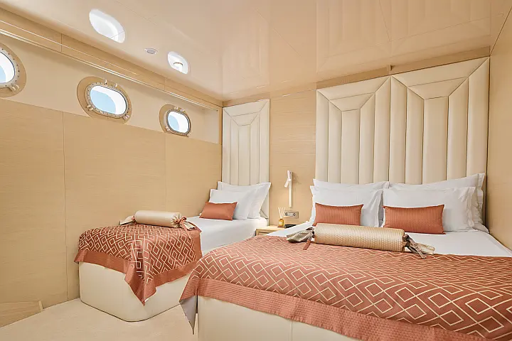 Motoryacht Love Story - 