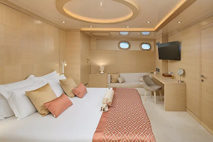 Motoryacht Love Story - 