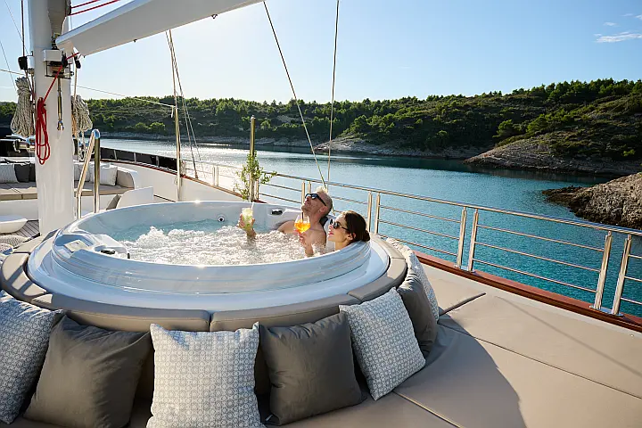 Motoryacht Love Story - 