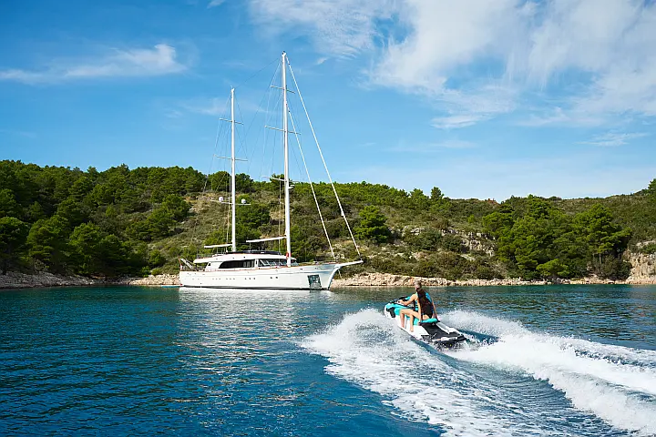 Motoryacht Love Story - 