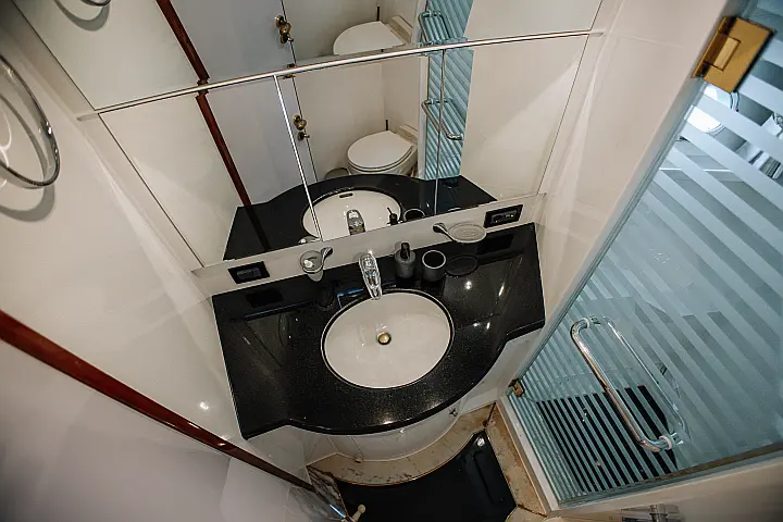 Yaretti 2210 - 