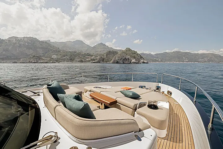 Azimut Magellano 60 - 