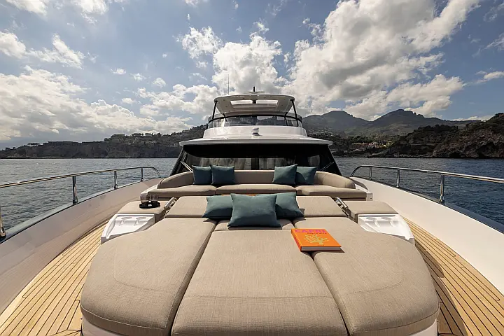 Azimut Magellano 60 - 