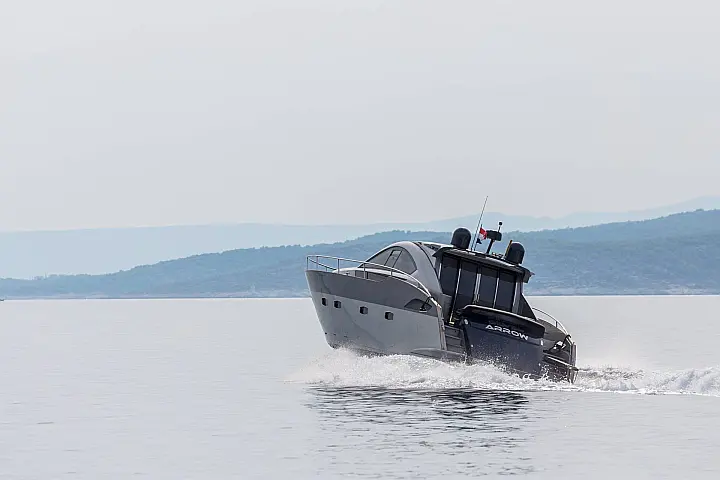 Pearl Sea 56 - 