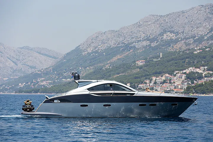 Pearl Sea 56 - 