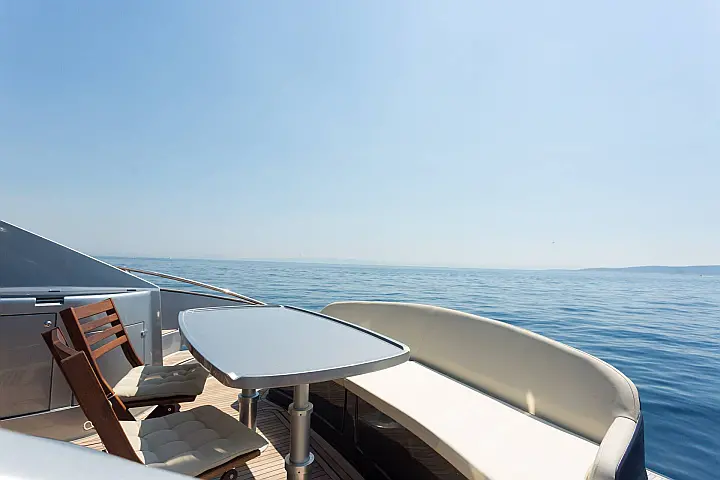 Pearl Sea 56 - 