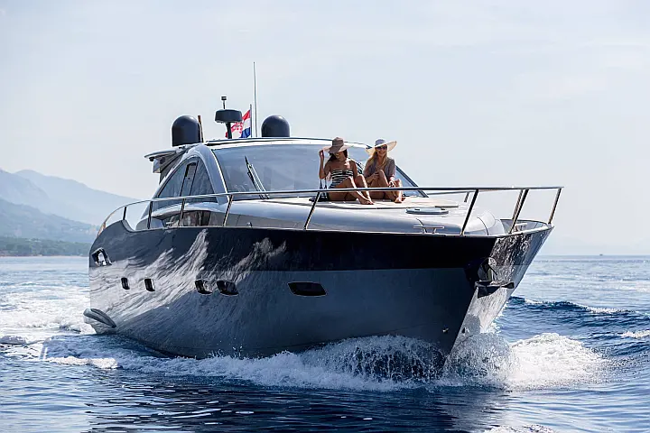 Pearl Sea 56 - 