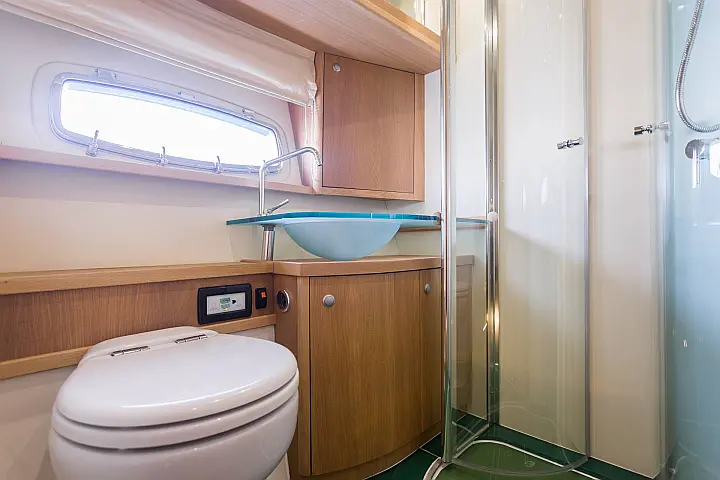 Pearl Sea 56 - 