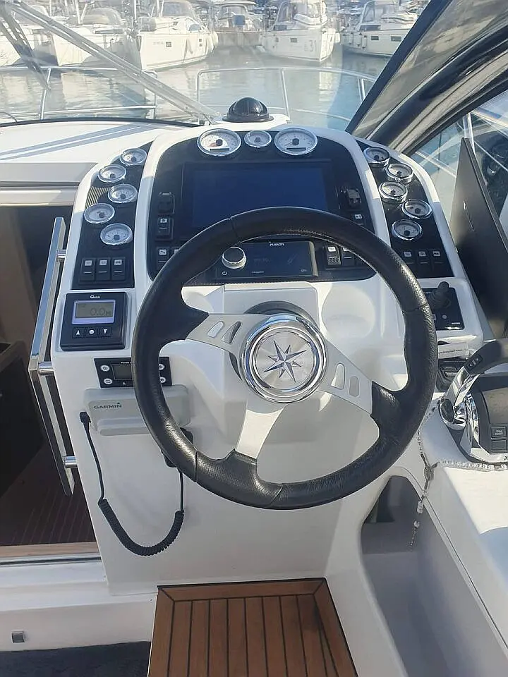 Pearl Sea 31 Hard Top - 