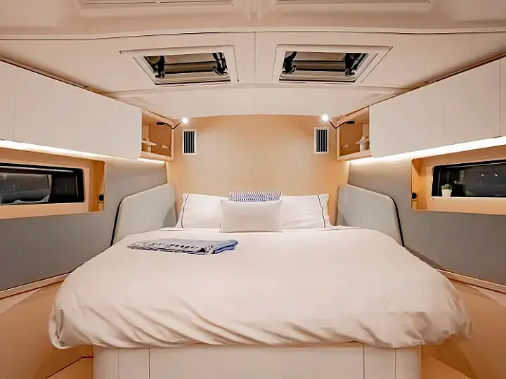 Moorings 44.3 -   - External image