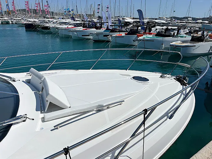 Sessa C38 - 