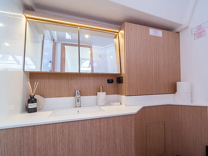 Bavaria C45 Style - 